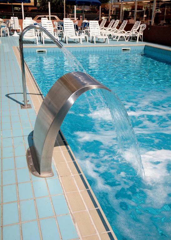 Hotel Arizona Riccione Kültér fotó