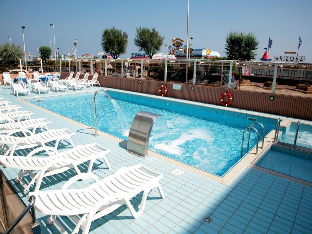 Hotel Arizona Riccione Kültér fotó