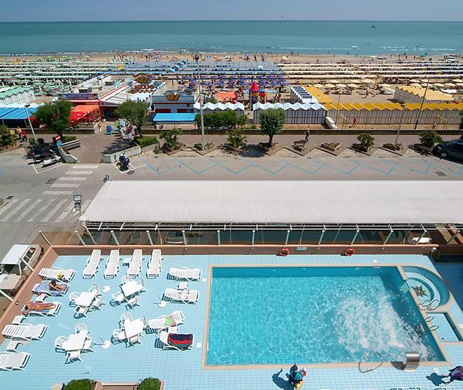 Hotel Arizona Riccione Kültér fotó