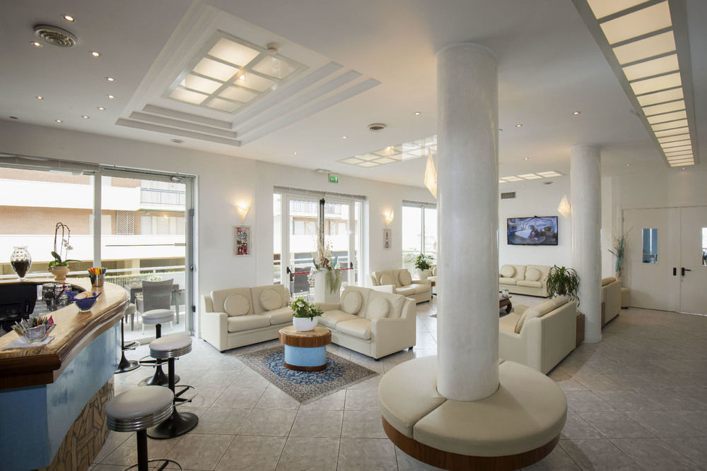 Hotel Arizona Riccione Kültér fotó